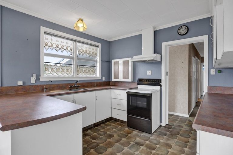 Photo of property in 13 Montjoy Street, Stratford, 4332