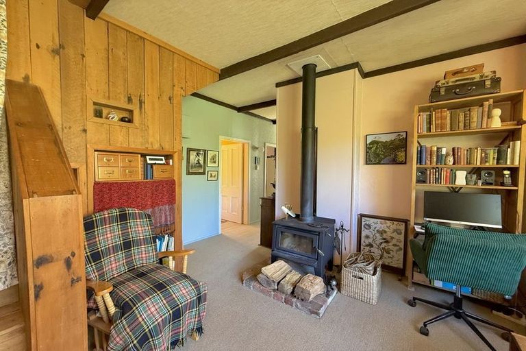 Photo of property in 669 Whitstone-five Forks Road, Five Forks, Oamaru, 9492