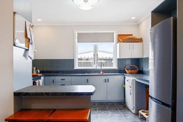 Photo of property in 11 Russell Road, Fairy Springs, Rotorua, 3015