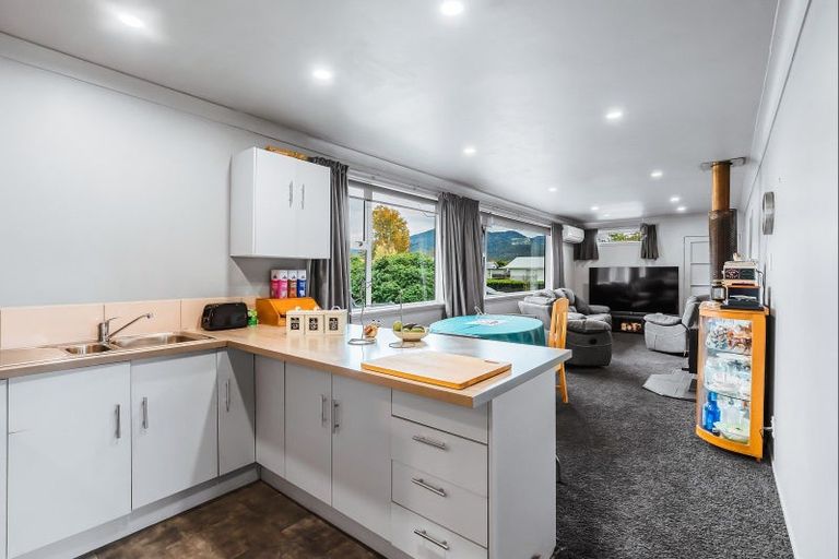 Photo of property in 65 Mawake Place, Turangi, 3334