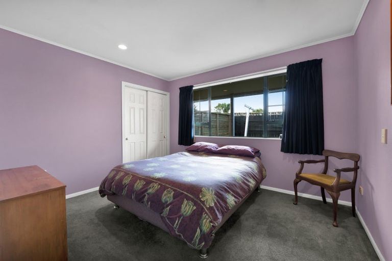 Photo of property in 10d Regan Street, Stratford, 4332