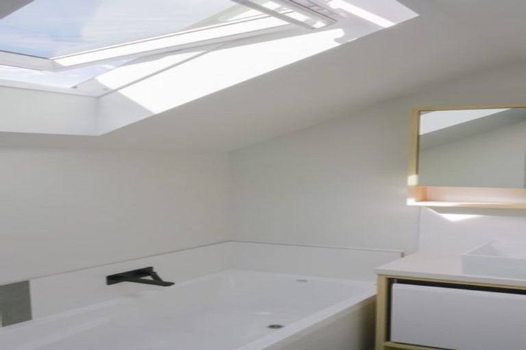 Photo of property in 24u1 Lyon Street, Frankton, Hamilton, 3204