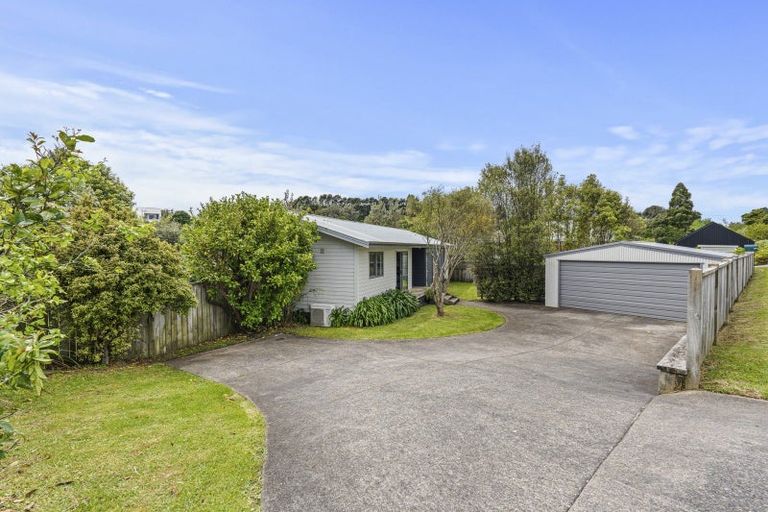 Photo of property in 1185 South Road, Oakura, 4314