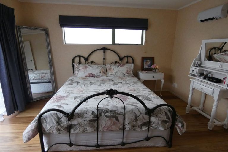 Photo of property in 3 Kimshee Way, Tuakau, 2121