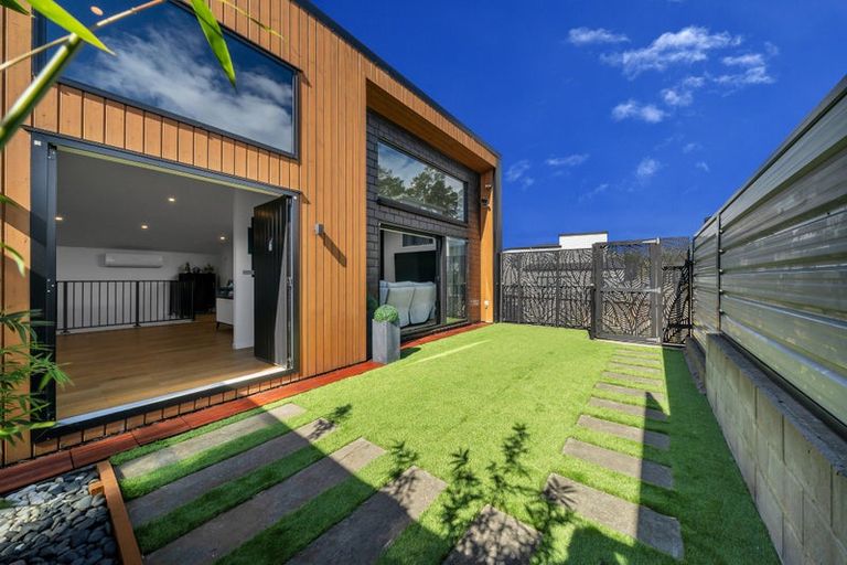 Photo of property in 6 Mara Waina Place, Swanson, Auckland, 0614
