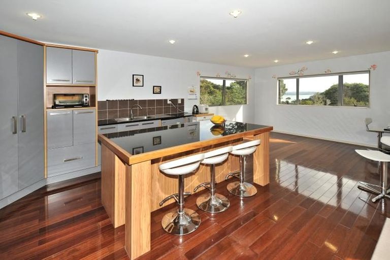 Photo of property in 17e Balmain Road, Birkenhead, Auckland, 0626