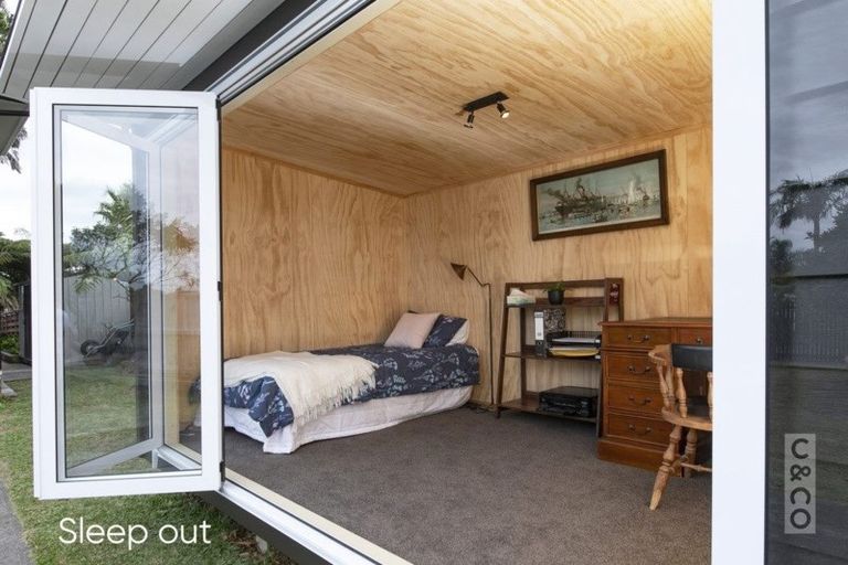 Photo of property in 28 Queen Street, Riverhead, 0820