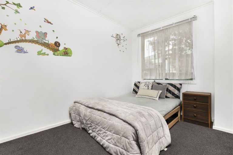 Photo of property in 15 Birdwood Road, Pukekohe, 2120