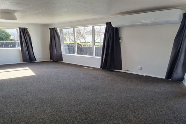 Photo of property in 1/56 Mary Crescent, Elderslea, Upper Hutt, 5018