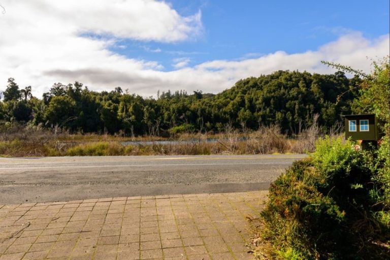 Photo of property in 1 State Highway 30, Lake Rotoma, Rotorua, 3074