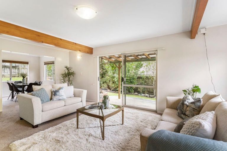 Photo of property in 54 Kohekohe Street, New Lynn, Auckland, 0600