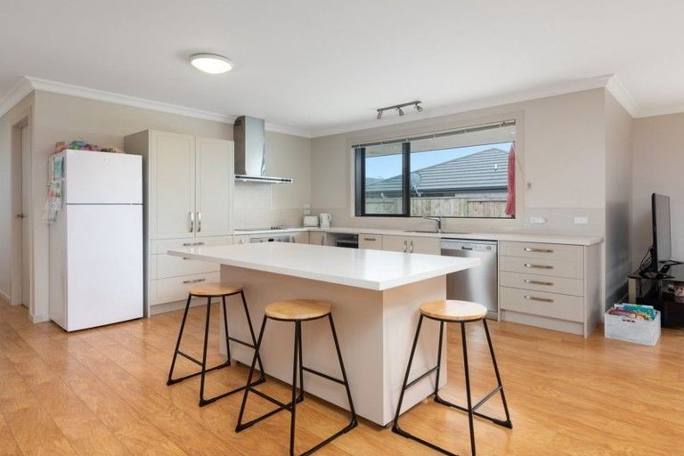 Photo of property in 15 Kanono Close, Papamoa Beach, Papamoa, 3118