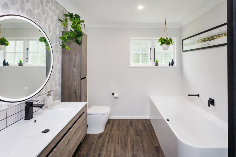 Photo of property in 158 Turitea Road, Fitzherbert, Palmerston North, 4472