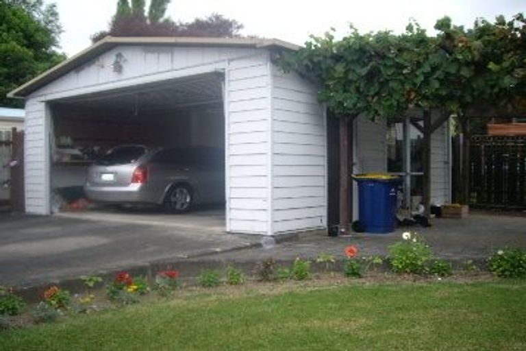 Photo of property in 7 Merida Place, Unsworth Heights, Auckland, 0632