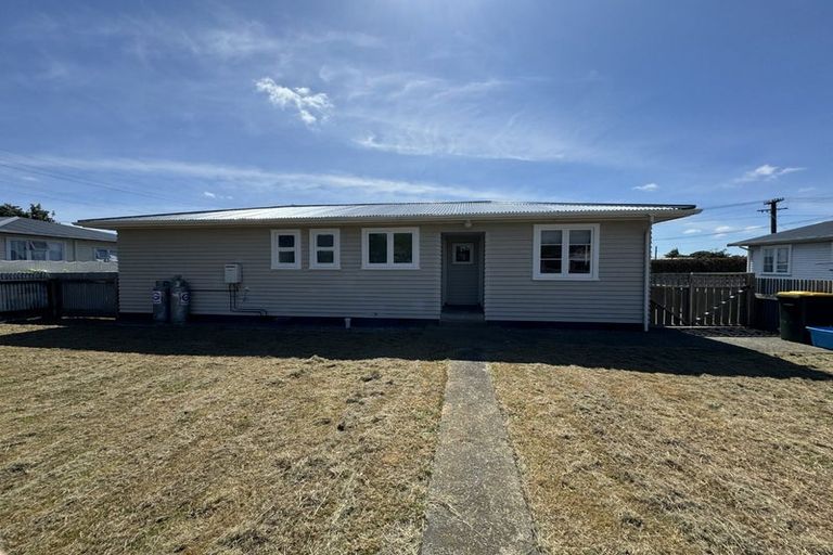 Photo of property in 3 Reeve Street, Levin, 5510