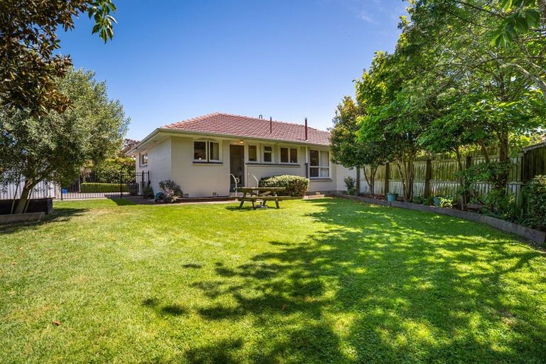 Photo of property in 4 Hudson Street, Bryndwr, Christchurch, 8053