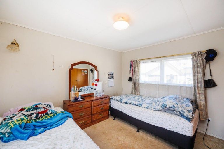 Photo of property in 11 Hannan Street, Levin, 5510