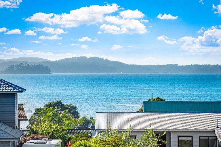 Photo of property in 10 Hinemoa Place, Snells Beach, 0920