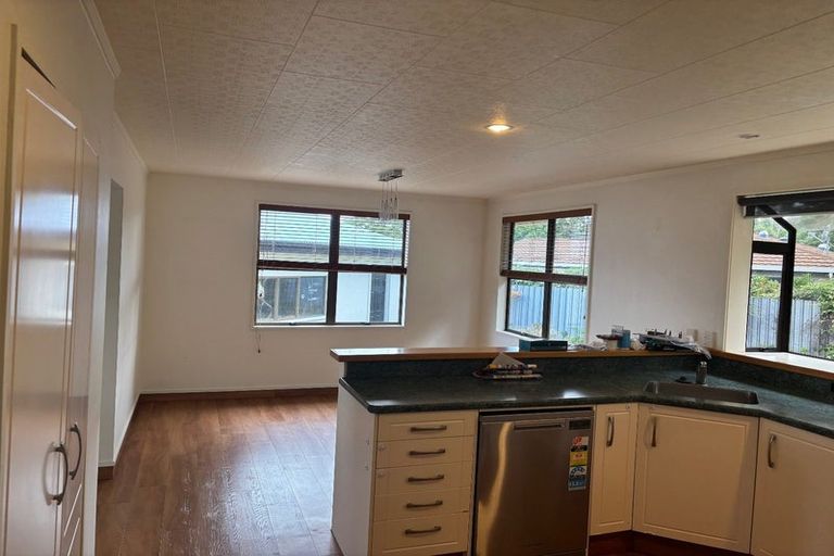 Photo of property in 18 Rush Place, Havelock North, 4130