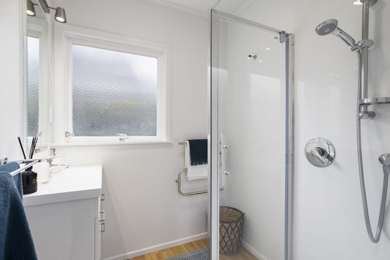 Photo of property in 62 Parker Avenue, New Lynn, Auckland, 0600