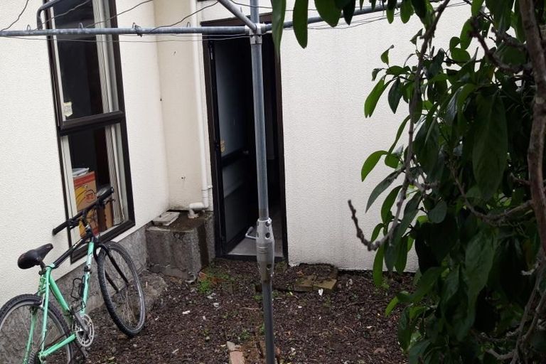 Photo of property in 33m Peverel Street, Riccarton, Christchurch, 8011