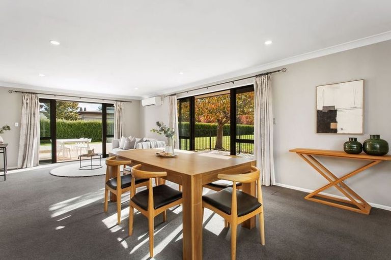 Photo of property in 290 Queen Elizabeth Ii Drive, Mairehau, Christchurch, 8052