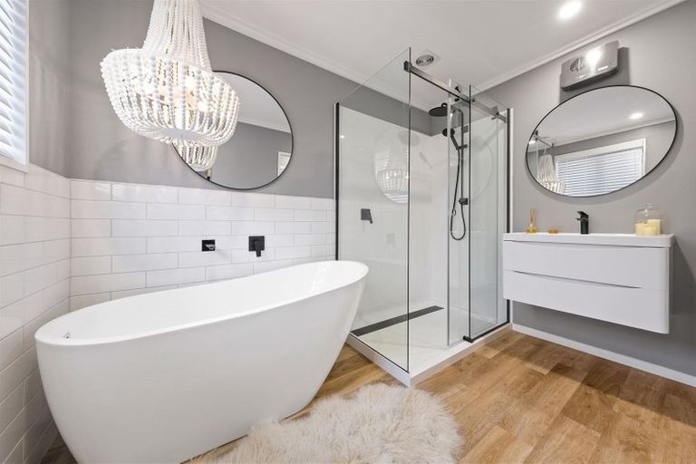 Photo of property in Carmichael Courts, 24/14 Wharenui Road, Upper Riccarton, Christchurch, 8041