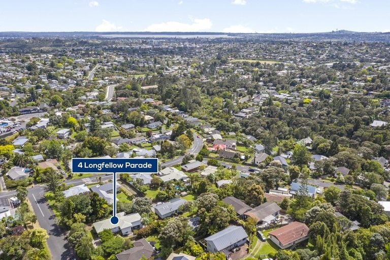 Photo of property in 4 Longfellow Parade, Glen Eden, Auckland, 0604