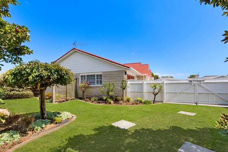Photo of property in 44 Tawa Street, Hawera, 4610