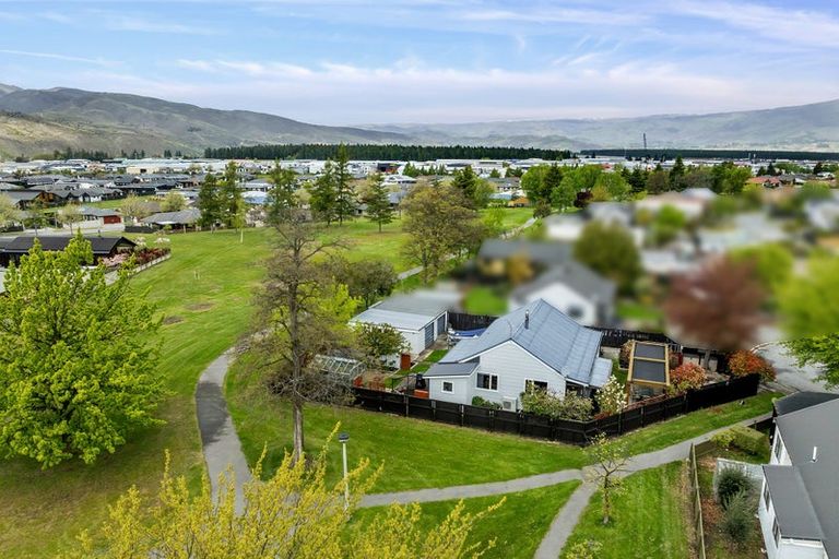 Photo of property in 12 Shale Court, Cromwell, 9310