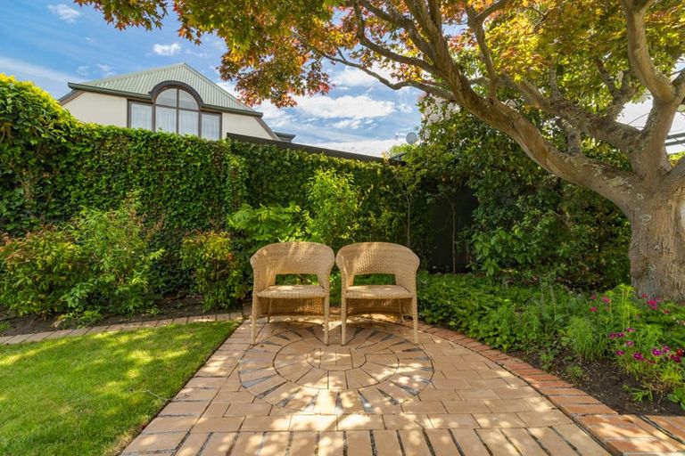 Photo of property in 33 Mcdougall Avenue, St Albans, Christchurch, 8014