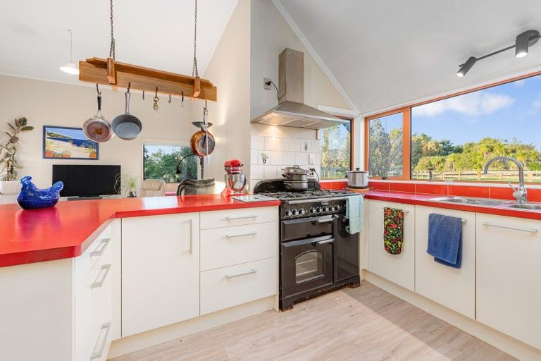 Photo of property in 153 Halcombe Road, Feilding, 4775