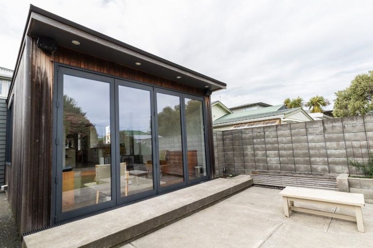 Photo of property in 35 Ellesmere Avenue, Miramar, Wellington, 6022