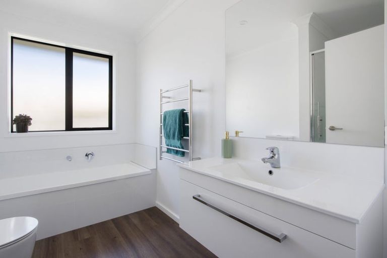 Photo of property in 10d2 Clive Road, Katikati, 3129