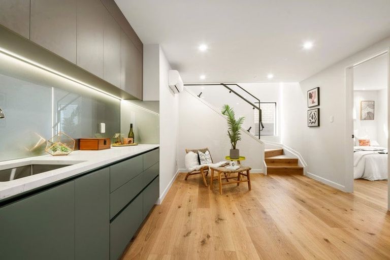 Photo of property in 1 Weetman Drive, Browns Bay, Auckland, 0630