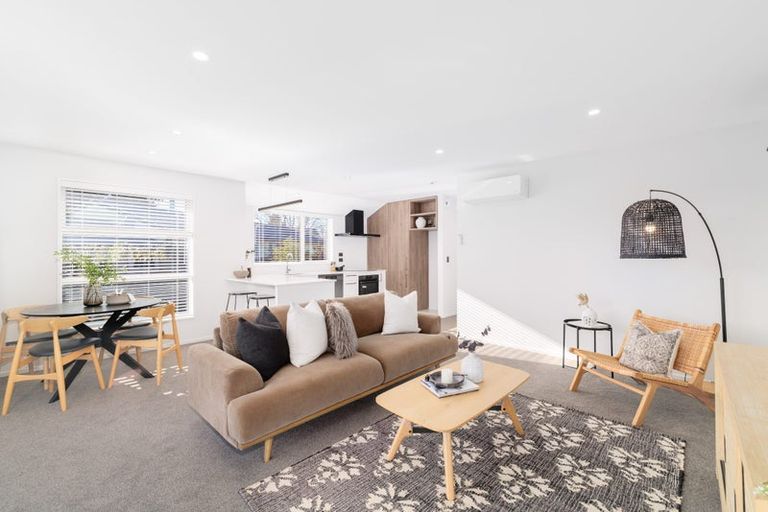 Photo of property in 8a Wychwood Crescent, Bishopdale, Christchurch, 8053