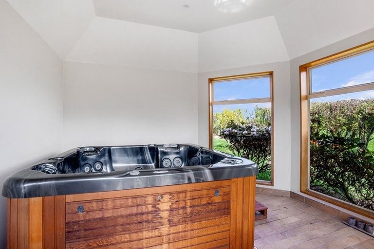 Photo of property in 33 Barters Road, Templeton, Christchurch, 7678