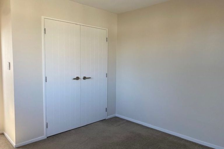 Photo of property in 131 Cascades Road, Pakuranga Heights, Auckland, 2010