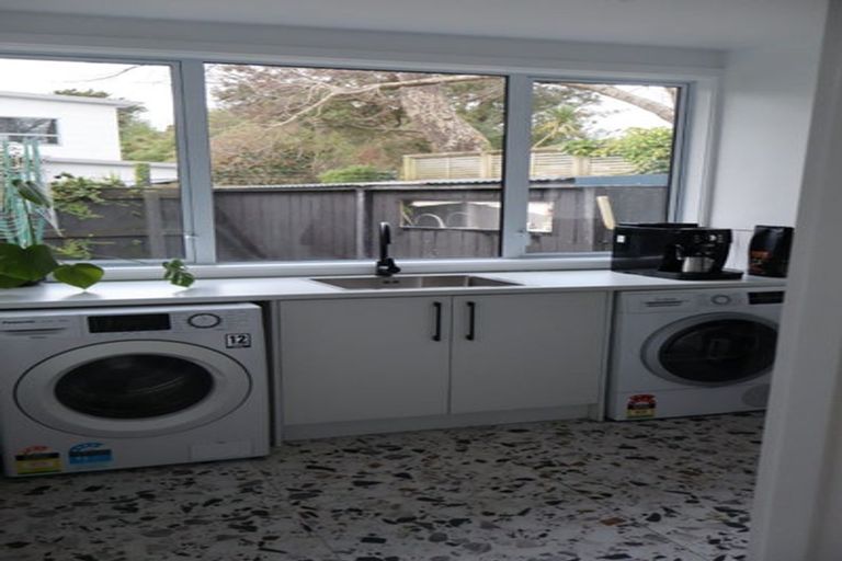 Photo of property in 12 Kukupa Grove, Heretaunga, Upper Hutt, 5018