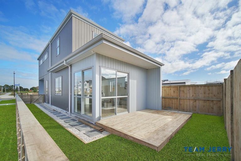 Photo of property in 2 Heihei Street, Papakura, 2110