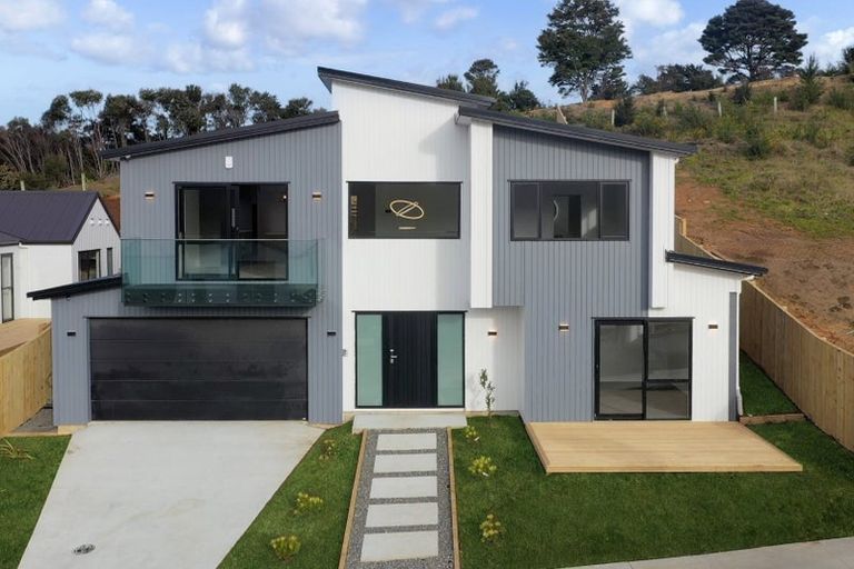 Photo of property in 72 Pacific Heights Road, Orewa, 0931