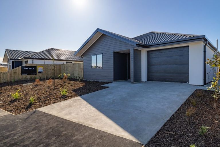 Photo of property in 36 Mcgarry Drive, Kaiapoi, 7630