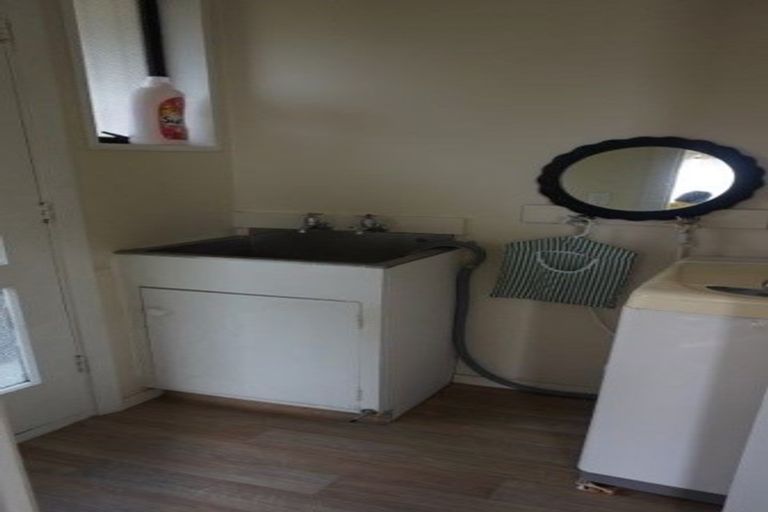 Photo of property in 1/35 Juniper Place, Burnside, Christchurch, 8053