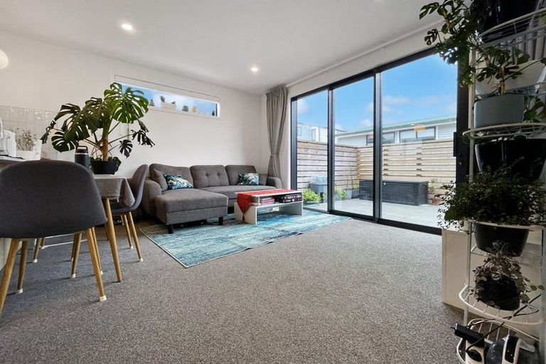 Photo of property in 1u3 Elliott Street, Johnsonville, Wellington, 6037