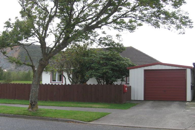 Photo of property in 1 Nash Street, Taita, Lower Hutt, 5011