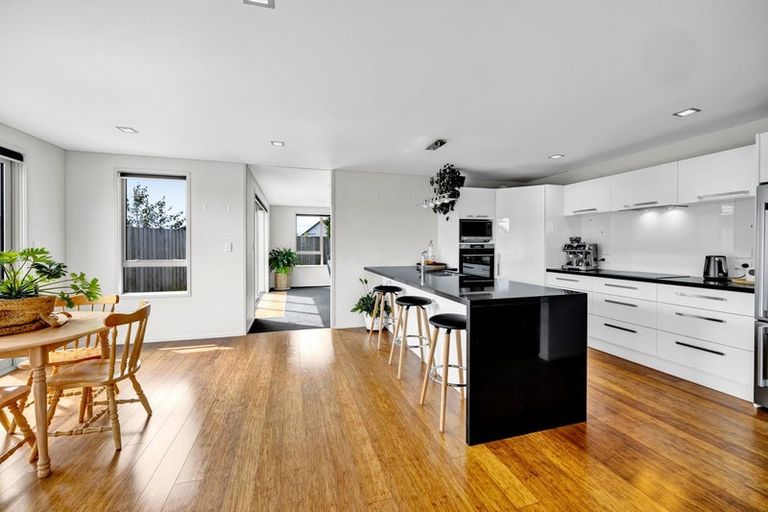 Photo of property in 7 Reremoana Close, Hawera, 4610