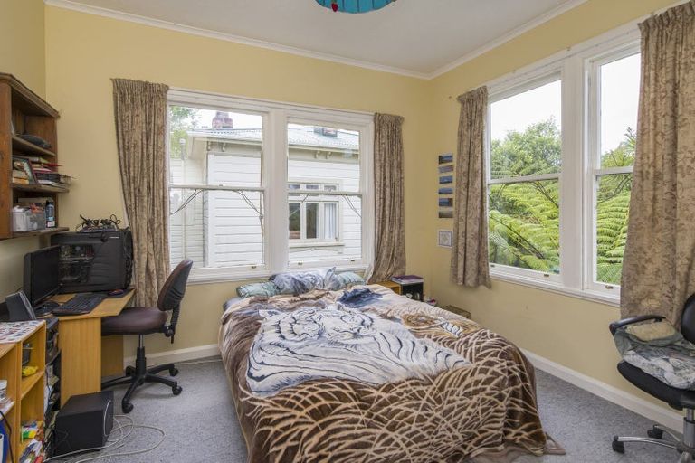 Photo of property in 140 Glenmore Street, Northland, Wellington, 6012