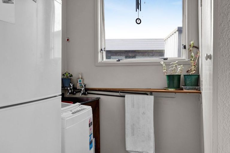 Photo of property in 17 Rimu Street, Hawera, 4610