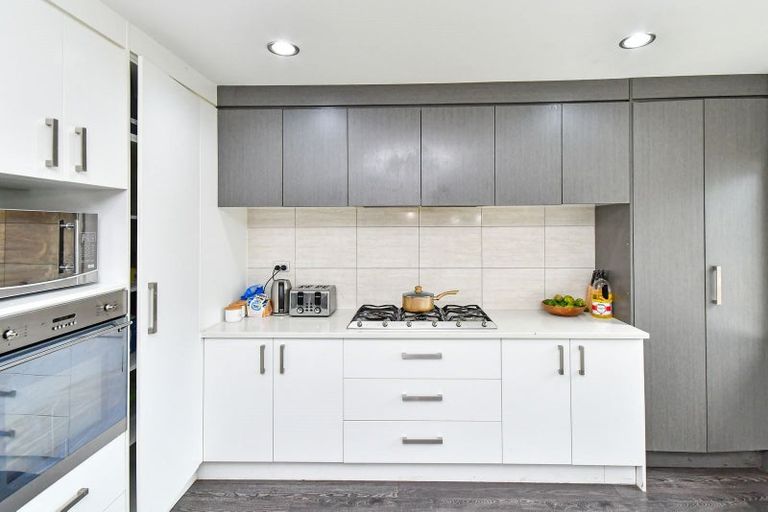 Photo of property in 87 Keri Vista Rise, Papakura, 2110