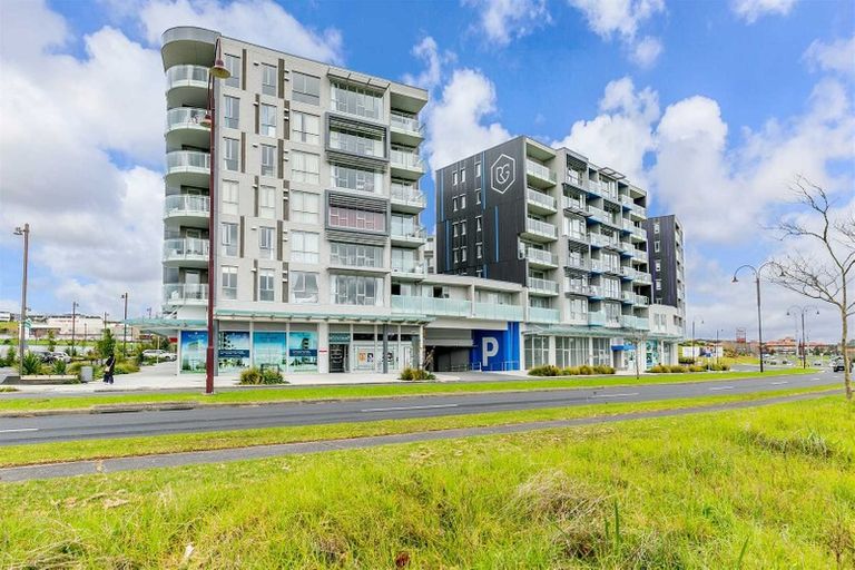 Photo of property in 604/27 Don Mckinnon Drive, Albany, Auckland, 0632